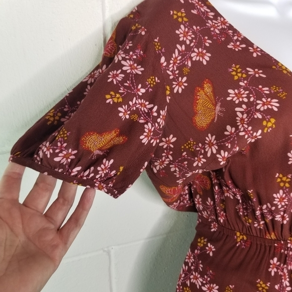 Madewell ruffle wrap in windowbox floral butterfly dress - Picture 10 of 11